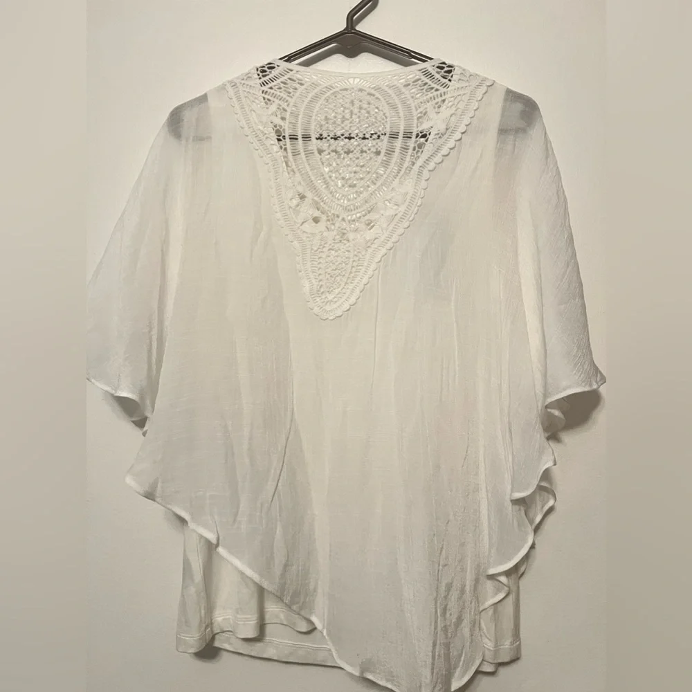 Women's Apt. 9® Gauzy-Texture Asymmetrical-Hem Top 💞 - Picture 5 of 6